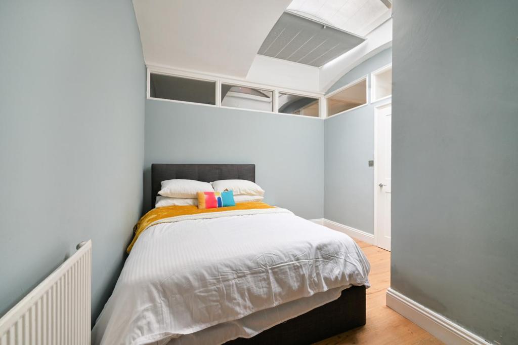 Apartament Cozy Hideaway In South Ken! Londyn Zewnętrze zdjęcie