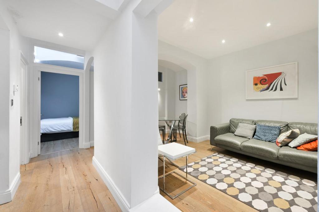 Apartament Cozy Hideaway In South Ken! Londyn Zewnętrze zdjęcie